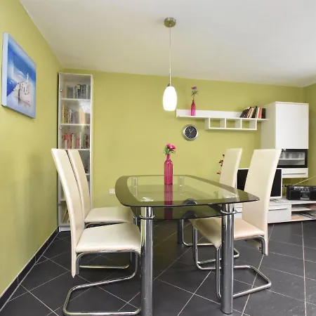 Apartment Graceful In Mecklenburg With Garden *